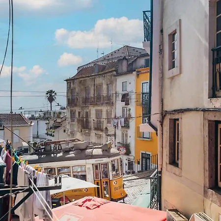 Live Alfama By Tram 28 | 1br