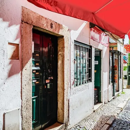 Live Alfama By Tram 28 | 1br Apartment *
